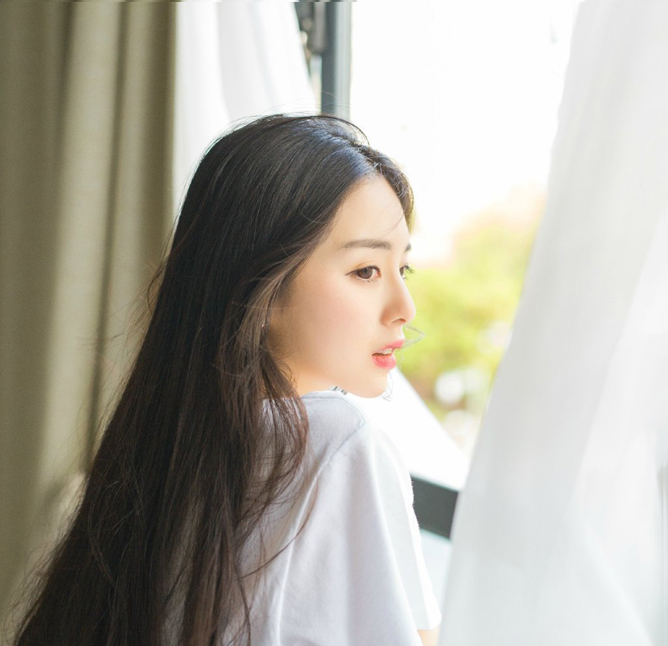 “不过一老卒，竟然也有这等本事。”魏延面色一肃，看着对方兵马停下来，嘴角掠起一抹微笑：“那边教我看看蜀中名将，究竟如何吧！”
